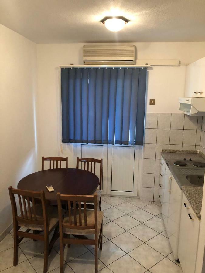 Apartments With Private Parking Baska Voda Luaran gambar