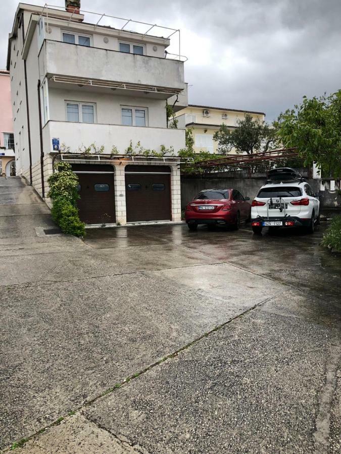 Apartments With Private Parking Baska Voda Luaran gambar