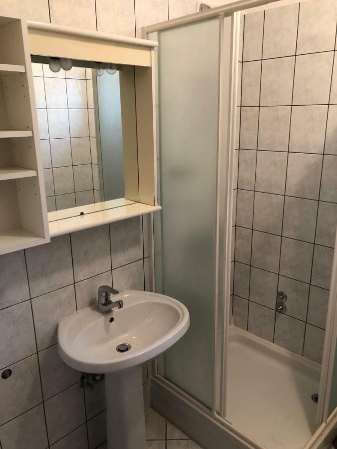Apartments With Private Parking Baska Voda Luaran gambar