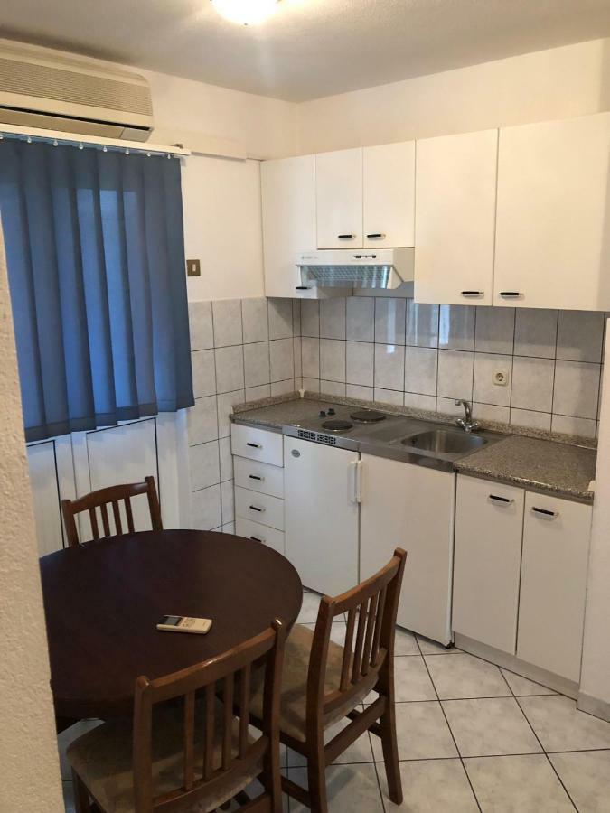 Apartments With Private Parking Baska Voda Luaran gambar