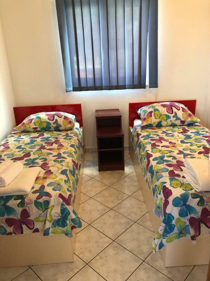 Apartments With Private Parking Baska Voda Luaran gambar